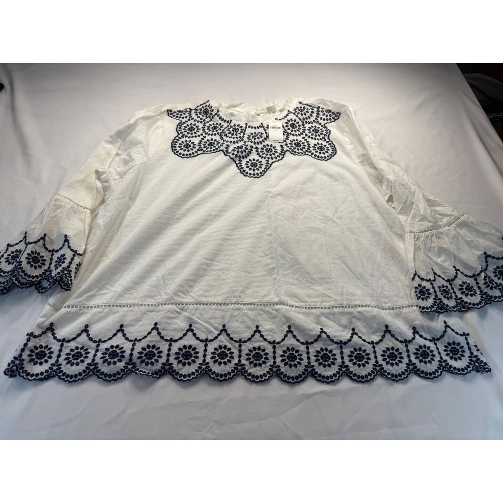 Gap Women XXL White Navy Eyelet Floral Embroidered Bell Sleeve Blouse 228912-01